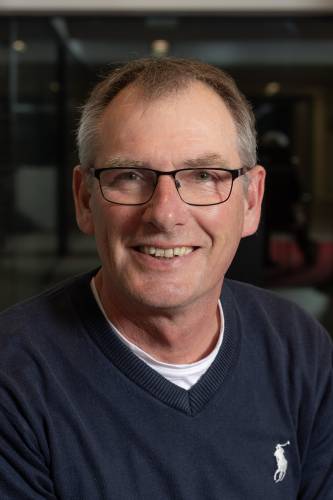 Portretfoto van Anjo van Gameren, lid van de Adviesraad Sociaal Domein West Betuwe