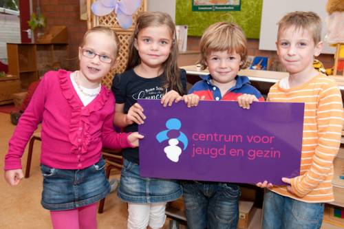 Kinderen met CJG Logo