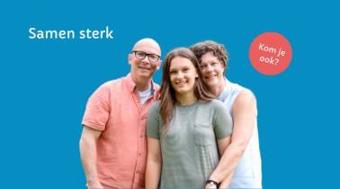 Opvoeders met dochter