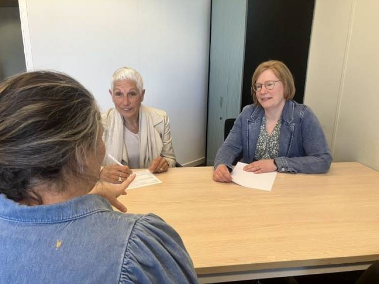 Onafhankelijke cliëntondersteuners in gesprek