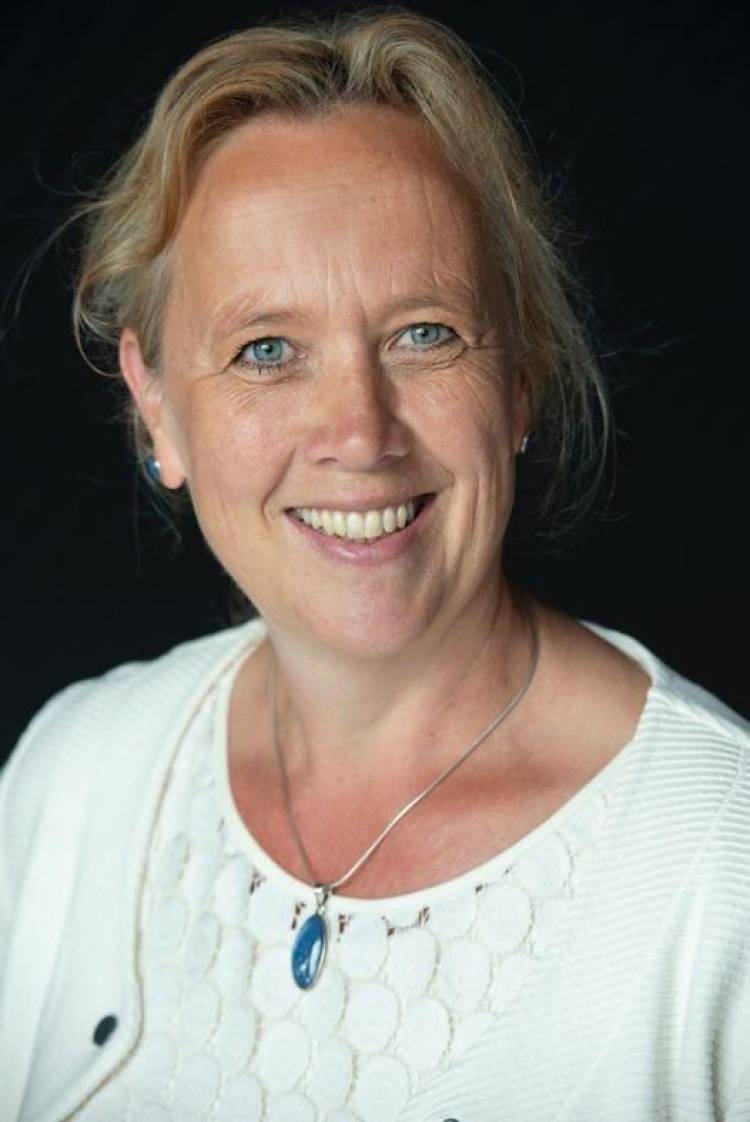 Inge Nieuwenhuijzen