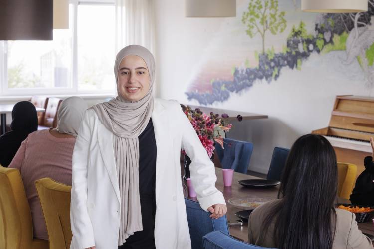 Melisa Tafa bij de stichting