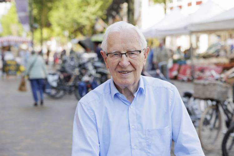 Portretfoto van Rien van Staalduine