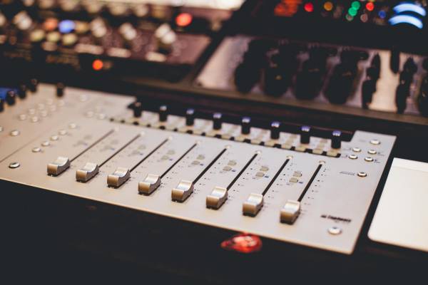 https://images.unsplash.com/photo-1460667262436-cf19894f4774?ixlib=rb-1.2.1&ixid=eyJhcHBfaWQiOjEyMDd9&auto=format&fit=crop&w=500&q=60 https://images.unsplash.com/photo-1460667262436-cf19894f4774?ixlib=rb-1.2.1&ixid=eyJhcHBfaWQiOjEyMDd9&auto=format&fit=crop&w=500&q=60