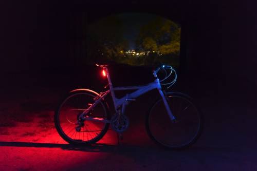 Een fiets in het donker